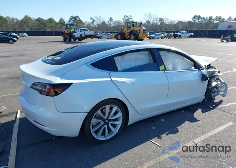 2018 Tesla Model 3 Long Range/Mid Range from USA, damaged, VIN 5YJ3E1EA6JF050149